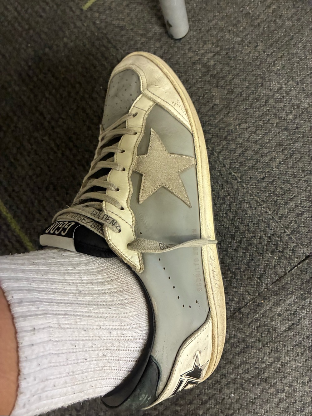 Golden Goose Men’s Low-Top Star Sneaker in Off-White and Light Gray